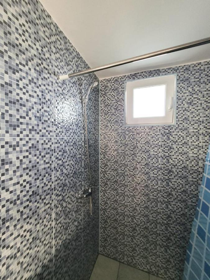 Cabana Varad Coronini Moldova Veche المظهر الخارجي الصورة
